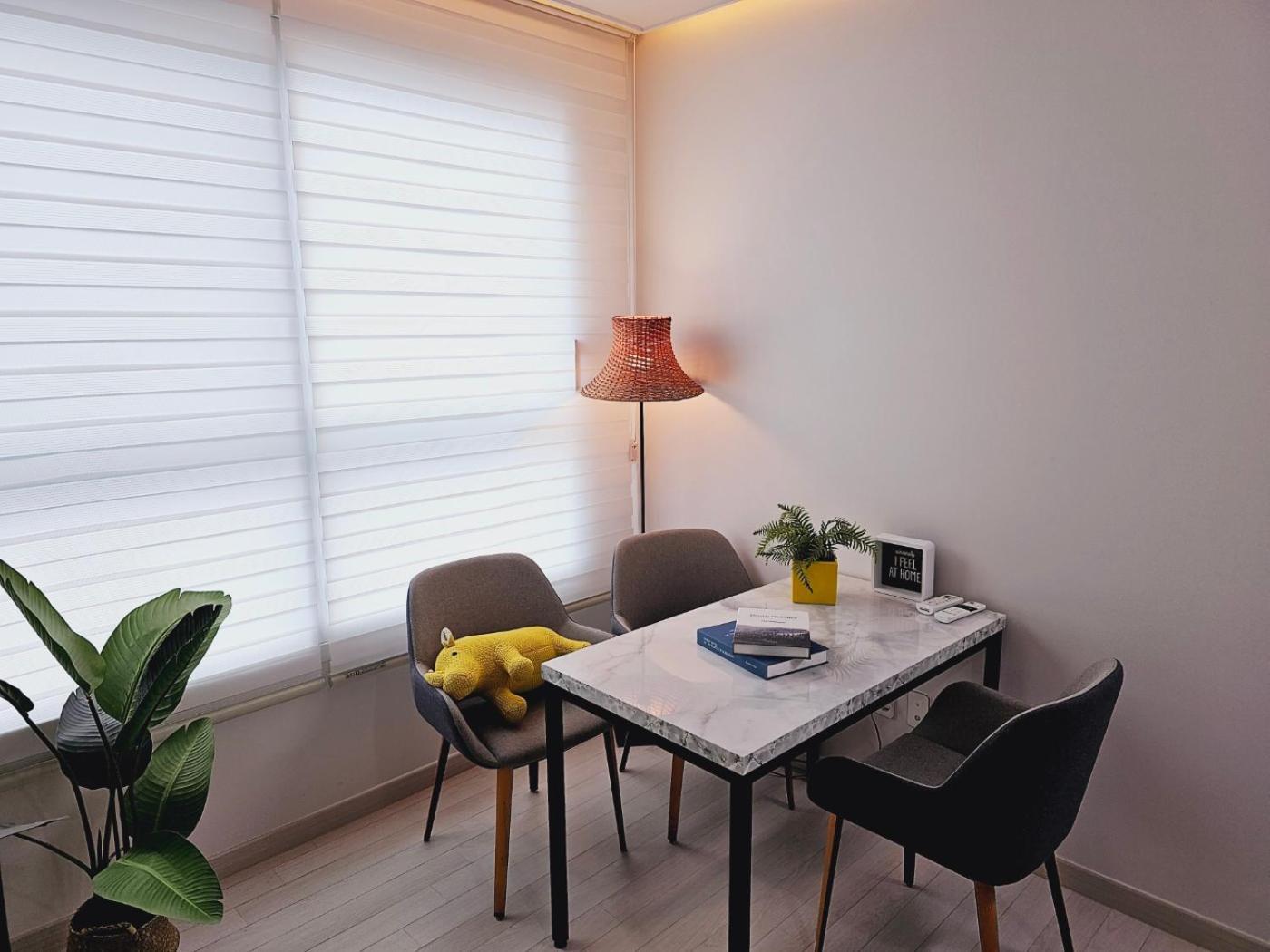 환상적인 뷰의 옐로우 하우스 Apartman Szöul Kültér fotó